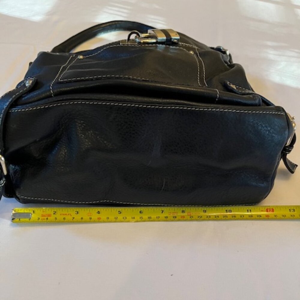 LAURA DI MAGGIO | Black Pebbled Leather Shoulder bag with Charm Padlock-EUC - Picture 8 of 15